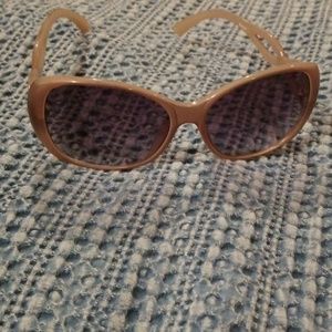 Kensie sunglasses/ grey color